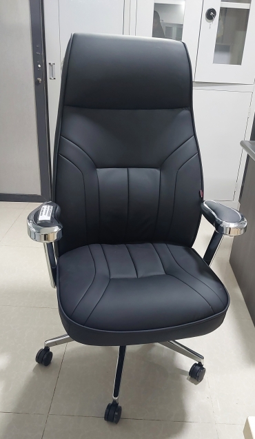 chaise 8008