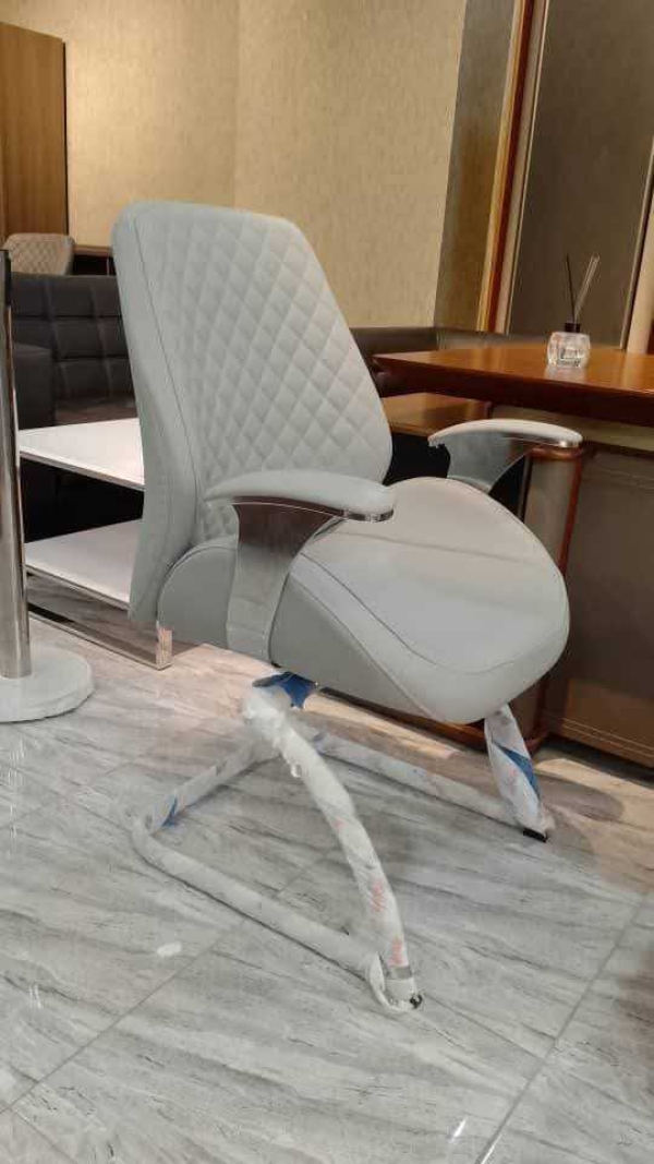 chaise visiteur 4470