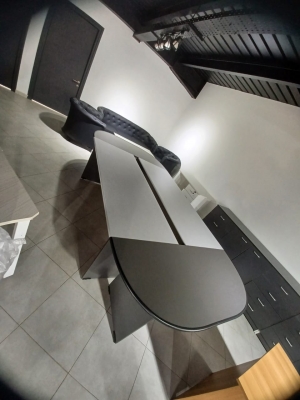 Table de r&eacute;union S04