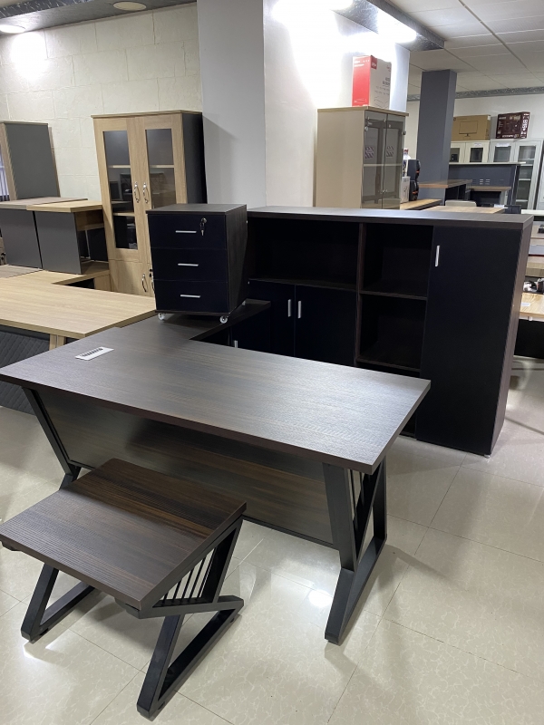 Ens ZF pieds m&eacute;tallique