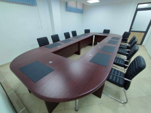 Table de r&eacute;union 20 personne (7m * 2.40m)