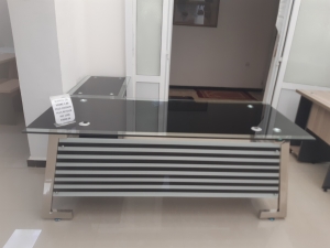 BUREAU EN VERRE 1.80 REF 1508